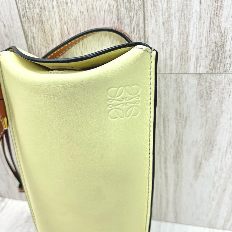 ロエベ LOEWE ショルダーバッグ ポーチ ゲートポケット アナグラム