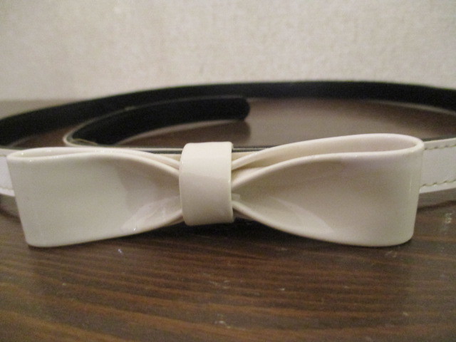  white ribbon design vinyl + imitation leather belt (USED)40518