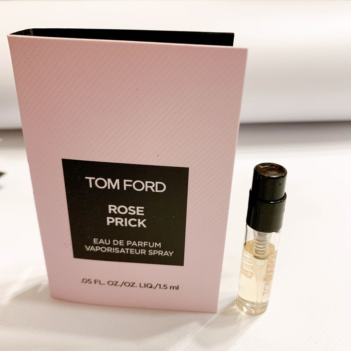 TOMFORDトムフォード ロストチェリー EDP 1.5ml 香水 サンプル - 通販