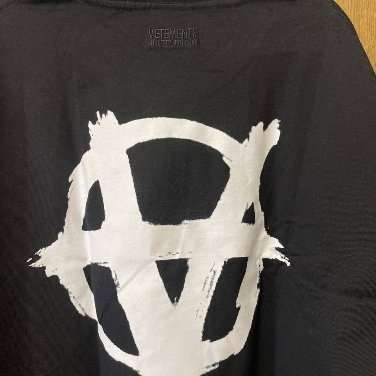 VETEMENTS ヴェトモン アナーキー ロゴ Tシャツ 半袖 長袖 ロンt