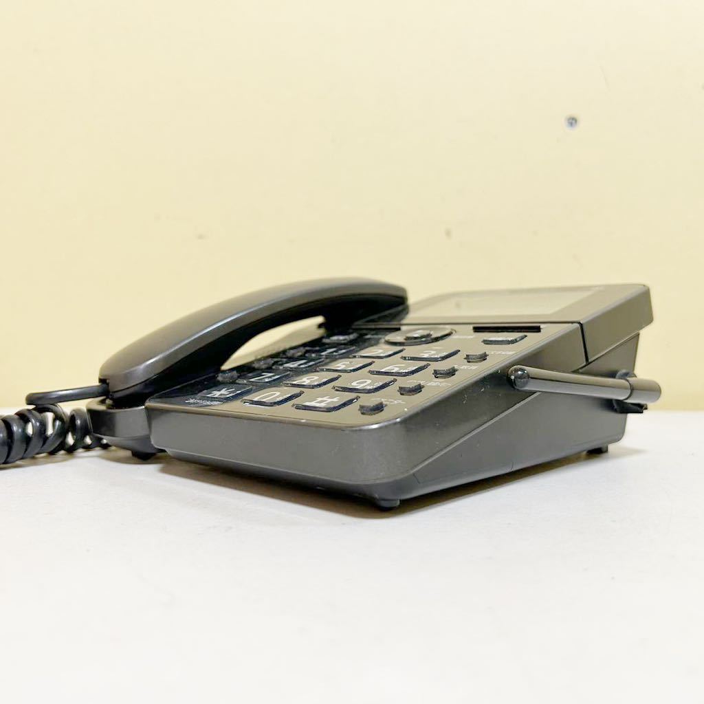 #D11E Panasonic 固定電話機 親機 VE-GP34-K 子機 KX-FKN526-N コードレス電話機 通電確認済み ジャンク パナソニック アダプター付き_画像4