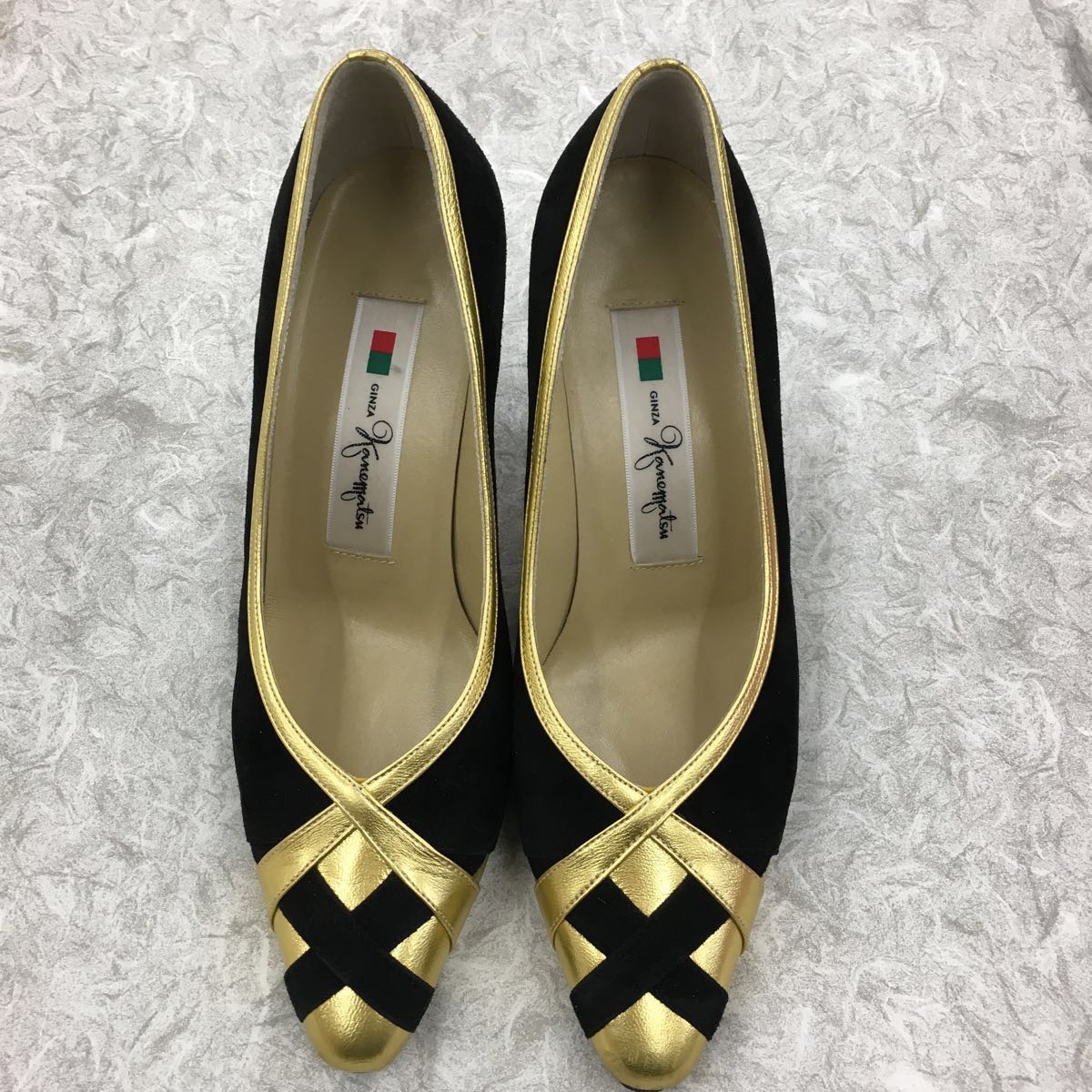 [ used beautiful goods ]GINZA Kanemathu pumps SS 22cm Ginza Kanematsu black × Gold elegant! office . event etc. .!