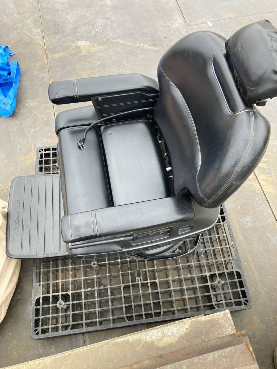 タカラベルモント BB-9000 MAXIM 理容室 美容室 理容椅子 タカラベルモント BB-9000 MAXIM 理容室 美容室 理容椅子