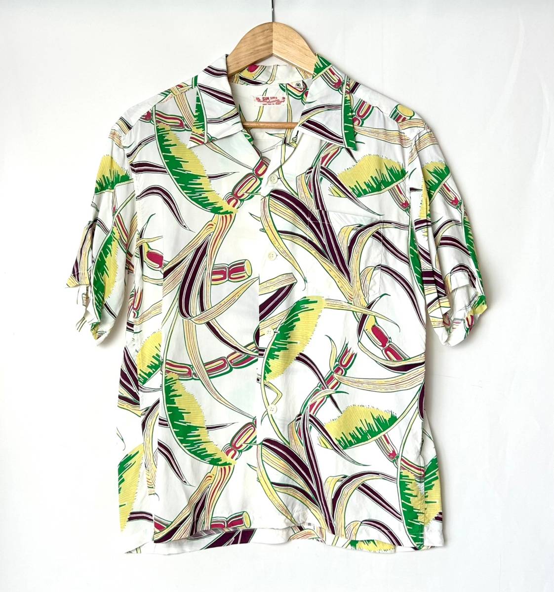 貴重 日本製 正規品 SUN SURF SUGAR CANE 砂糖黍 SS36836 サンサーフ 2015モデル レーヨン ハワイアン アロハシャツ 半袖 M