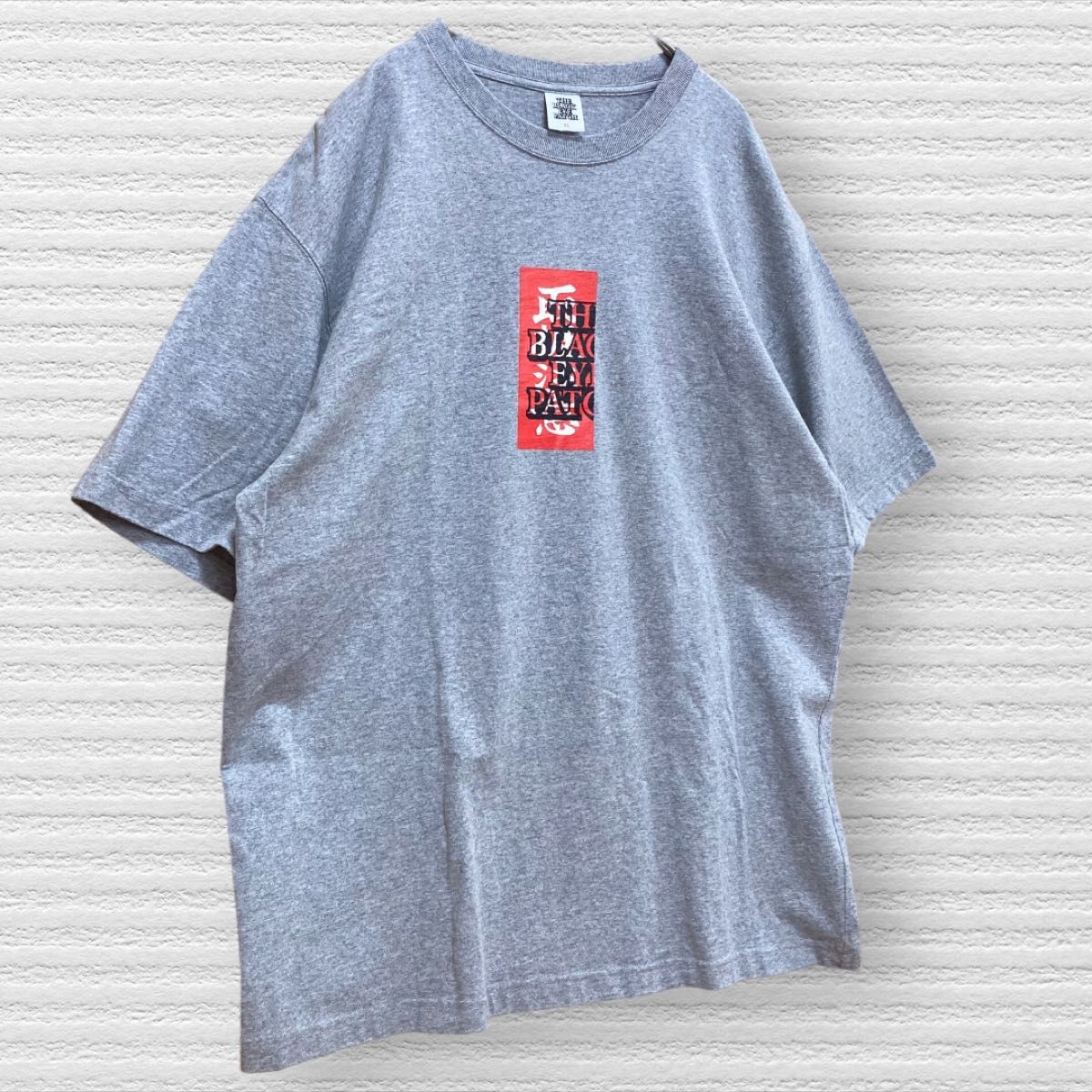 超人気モデル 匿名 翌送】BLACK EYE PATCH 取扱注意 Tシャツ 有名人