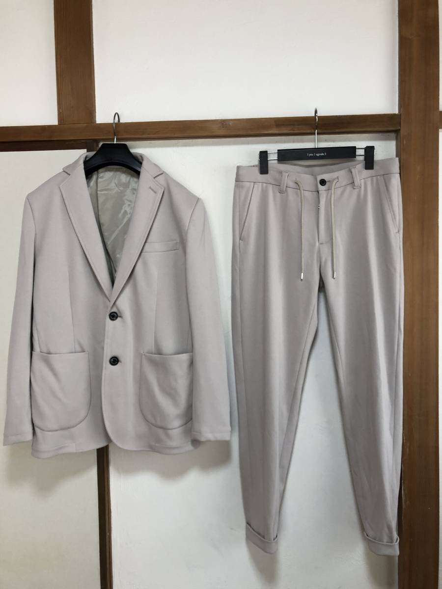 1piu1uguale3 HEATCLOTH JACKET PANTS SET UP BEIGE ヒートクロース　ジャケット　パンツ　セットアップ　ベージュ　スーツ　定価149,600円_画像1