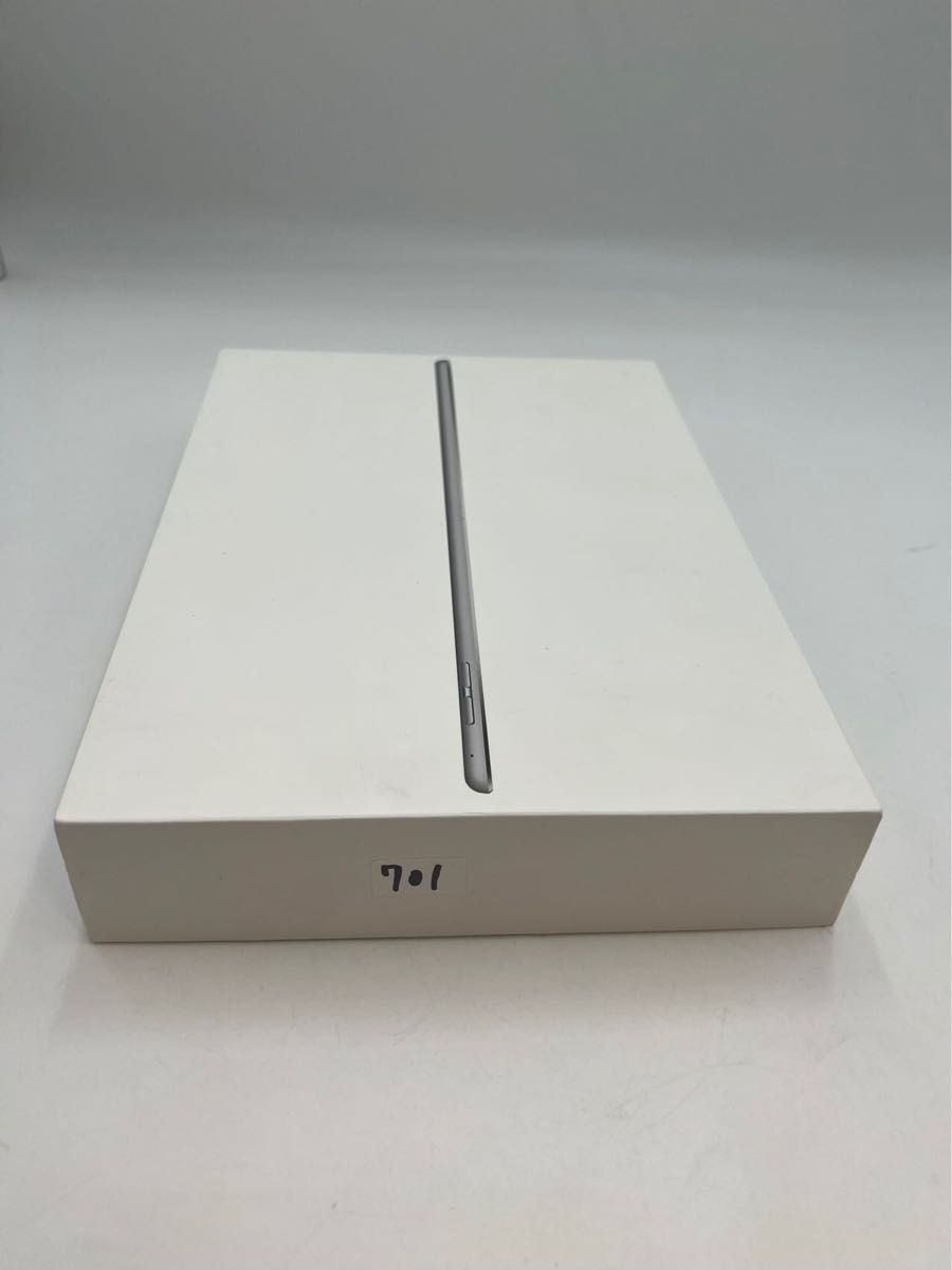 iPad Air2 A1567 16GB キャリア KDDIモデル番号MGGX2J/AiOS 14.6 | www