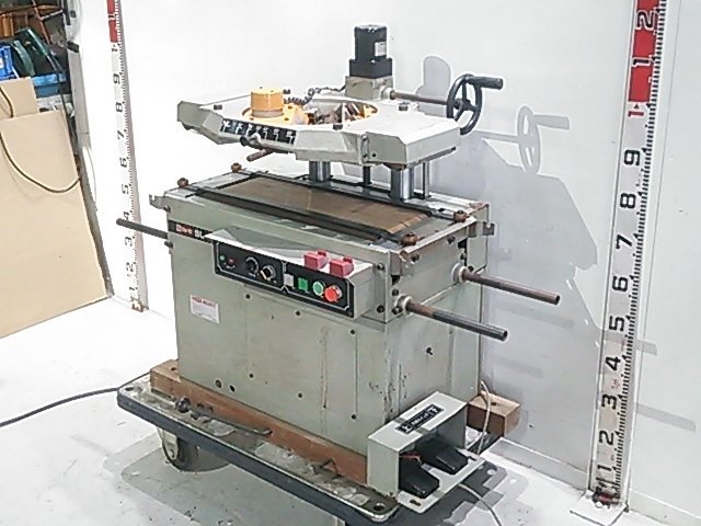 リョービ 超仕上カンナ SL-262 最大切削幅250mm 電動かんな盤 リョービ 超仕上カンナ SL-262 最大切削幅250mm 電動かんな盤