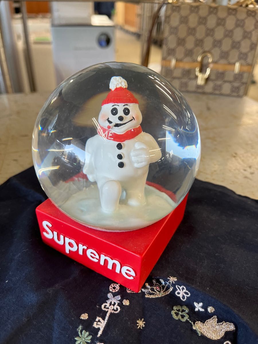 SUPREME Snowman Snowglobe スノードーム|PayPayフリマ