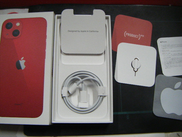 Apple iPhone 13 коробка принадлежности красный корпус нет 