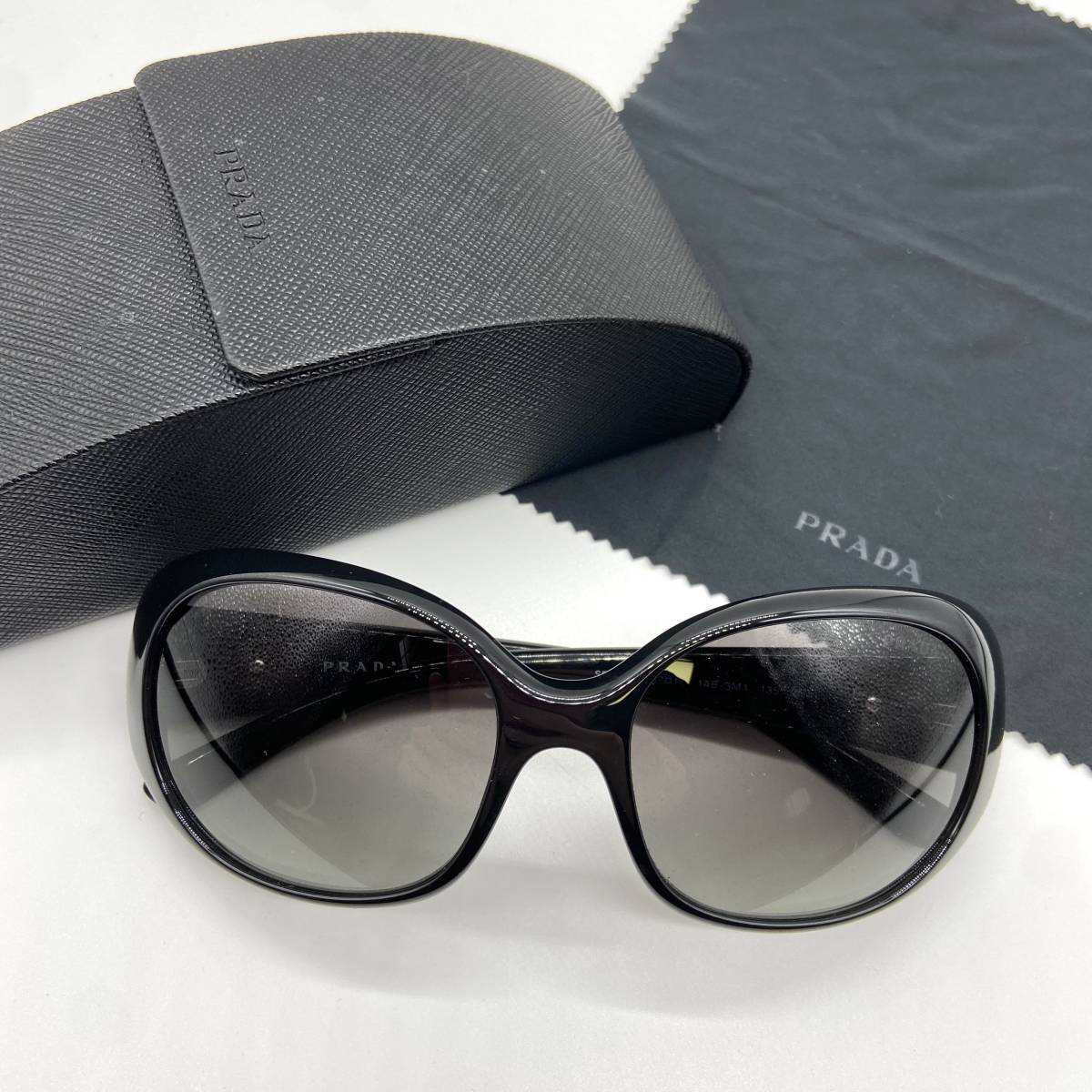 希少】PRADA プラダ サングラス シンボルロゴ ブラック ユニセックス