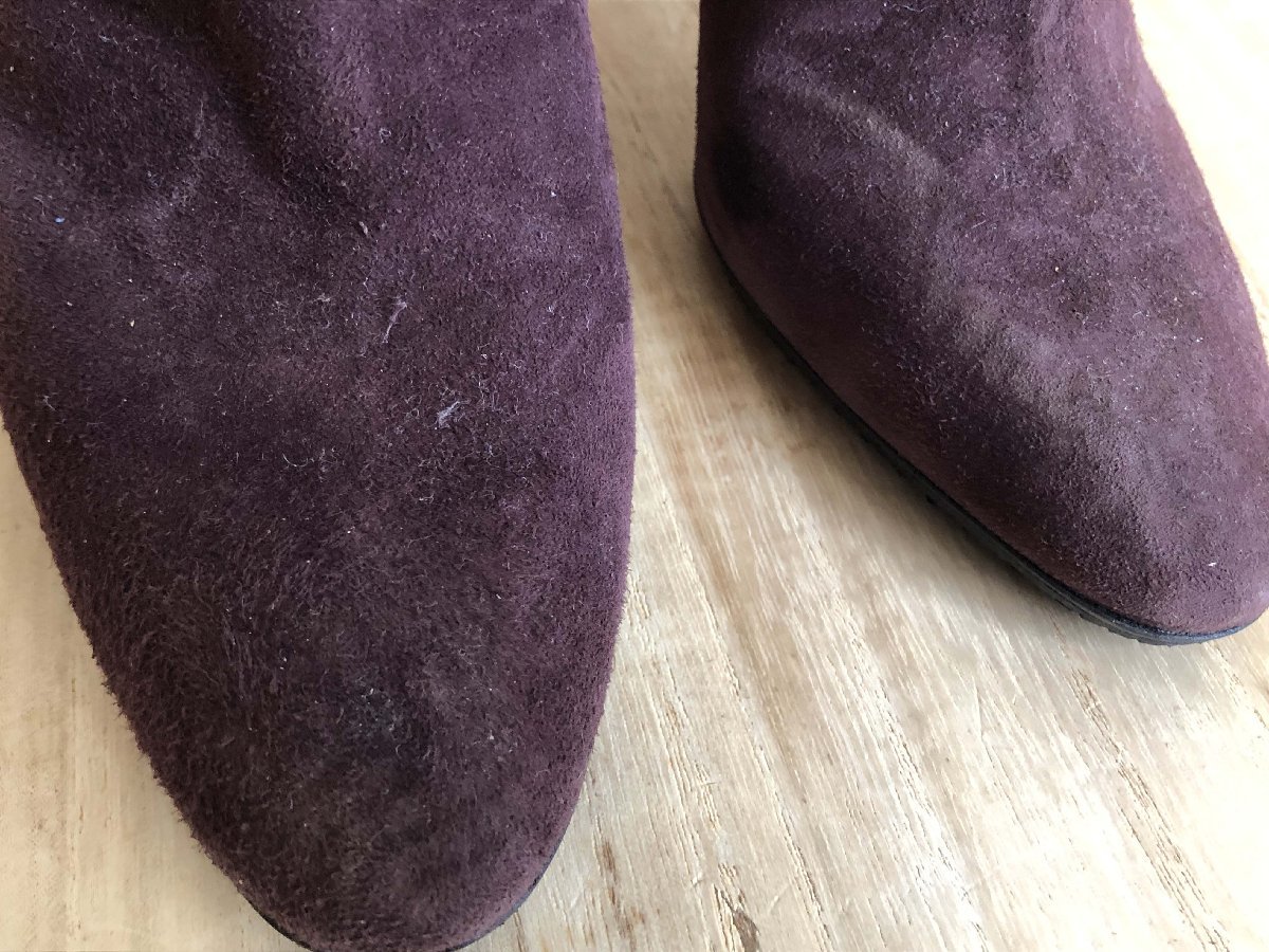 # Valentino Valentino VALENTINO suede heel boots purple 37 1/2 heel approximately 10.*