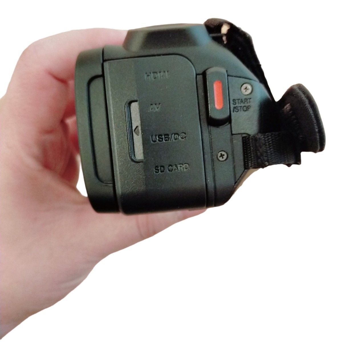 JVC　KENWOOD GZ-RX670-B　防水 防塵　 ビデオカメラ