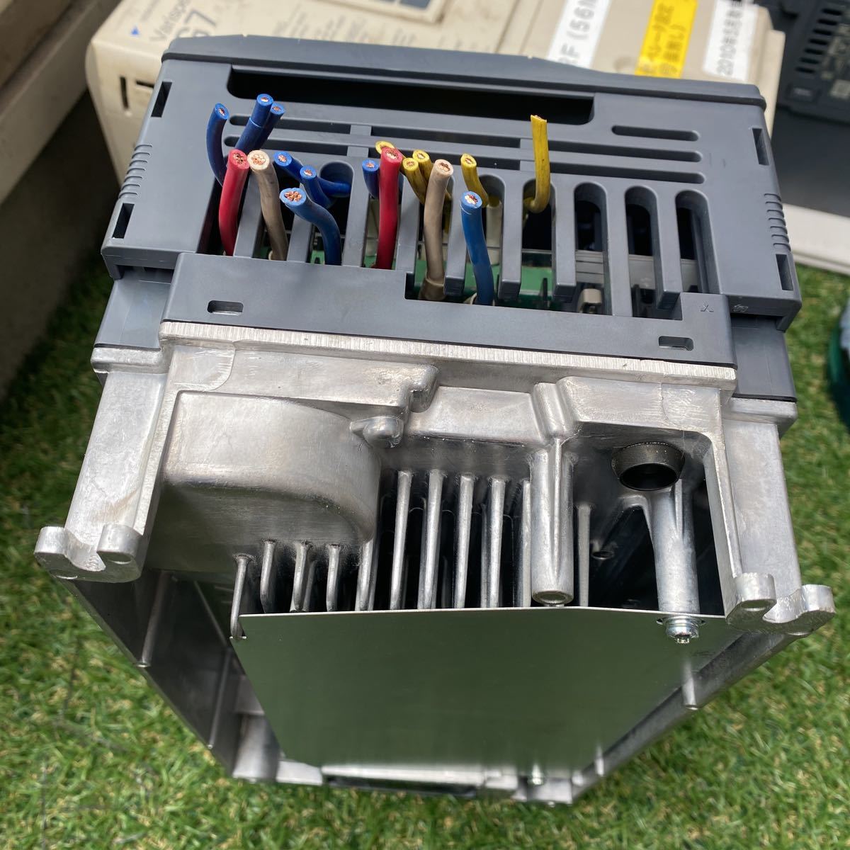 3E100001 三菱電機 インバータ 標準構造品 FR-F800シリーズ FR-F820