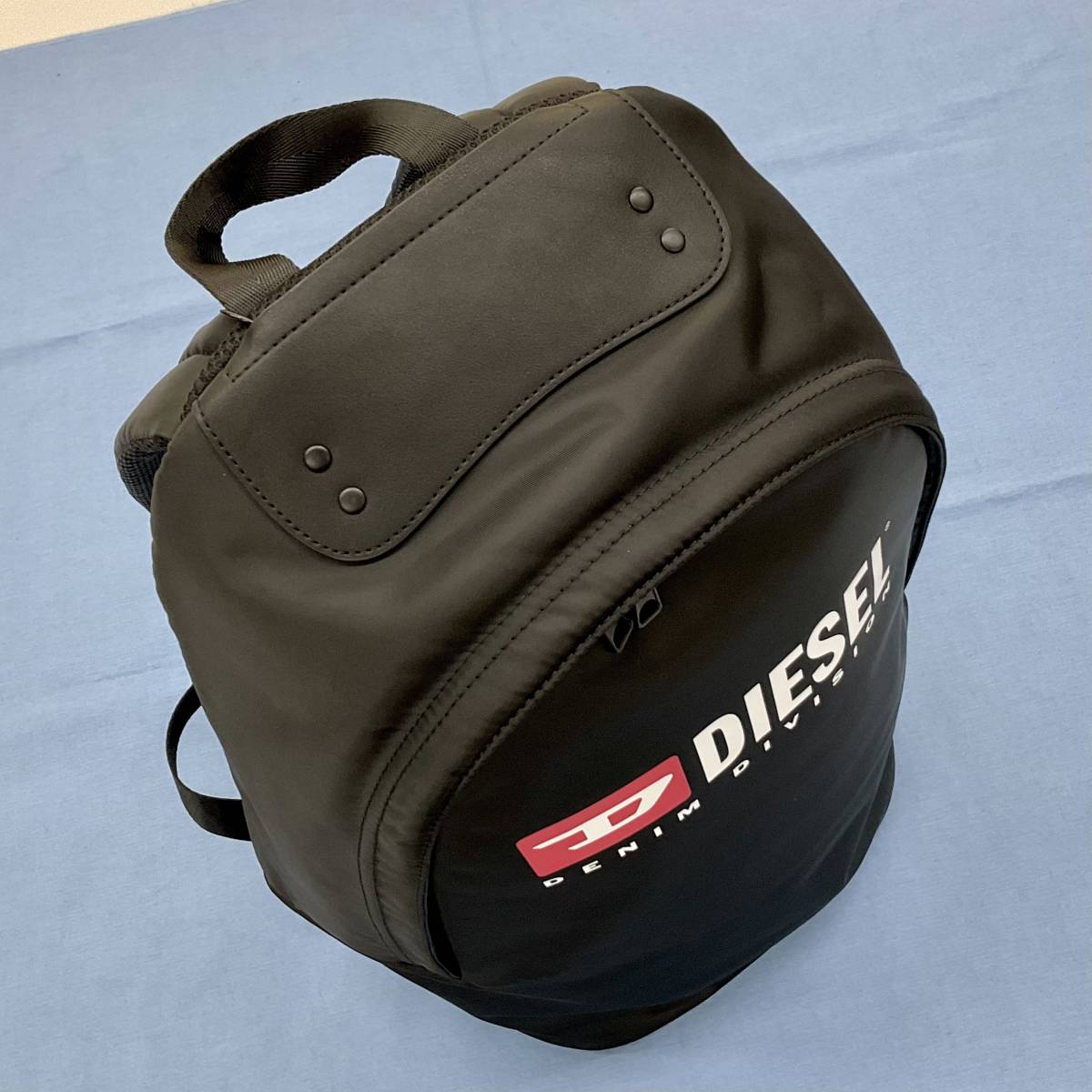 ディーゼル バックパック 0323 ブラック ロゴ 新品タグ付 ギフトにも