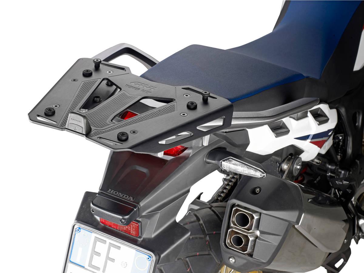 新品】GIVI M8B モノキートップケース用 ベースプレート (P 新品】GIVI M8B モノキートップケース用 ベースプレート (P