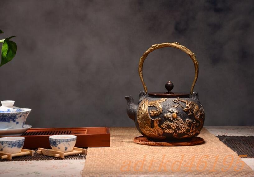 極上品 最新作 竜と鳳凰 鋳鉄製鉄瓶 手作り コーティングなし 老鉄瓶 やかんを沸かす 提梁鉄瓶 お茶の道具 1.2L