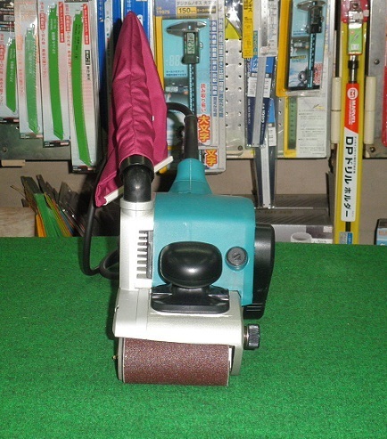 ①新品 マキタ 9403 100mm強力ベルトサンダー AC100V 新品 電動工具