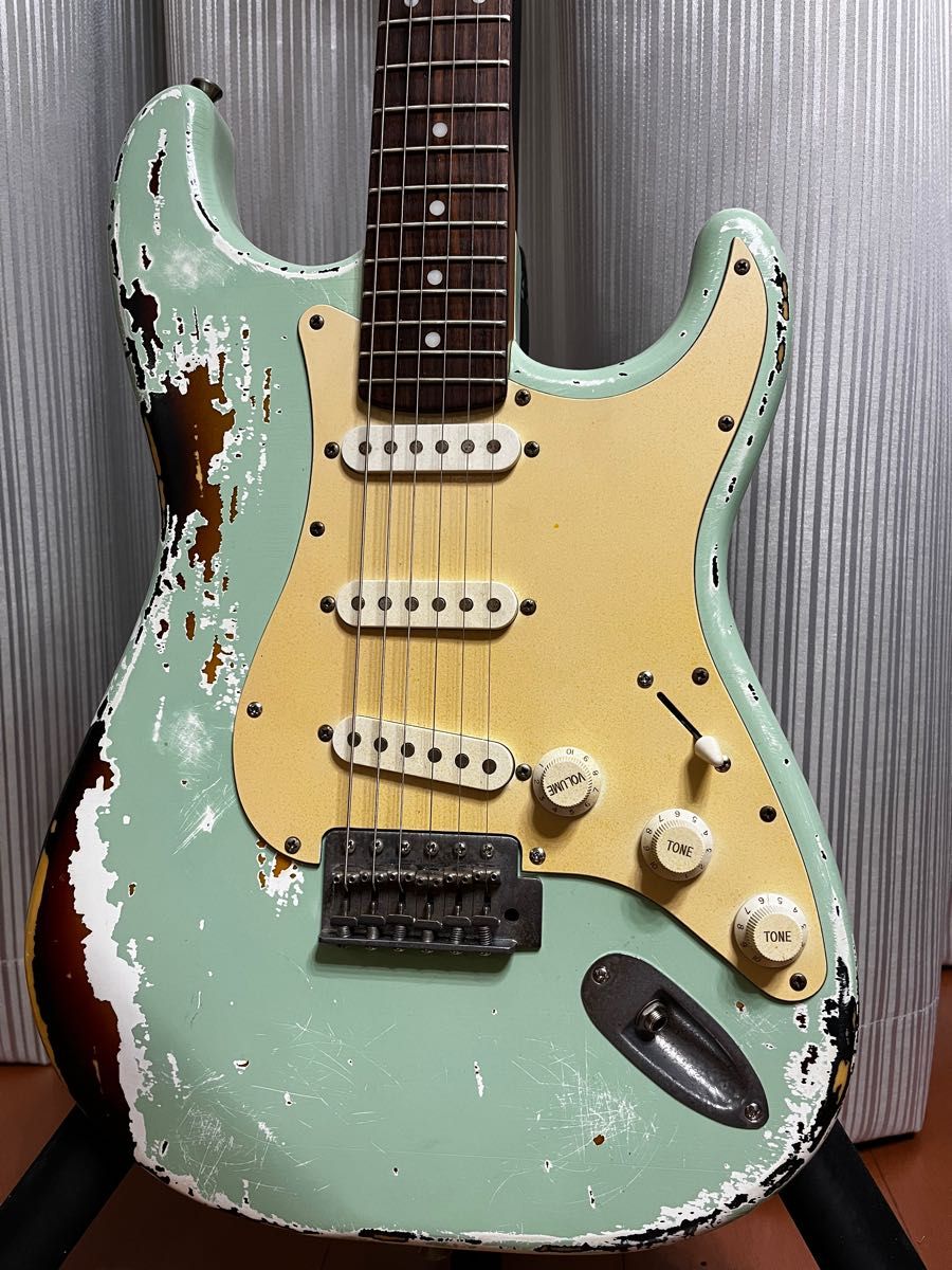 ストラトキャスター】SurfGreen Relic Multilayer Stratocaster ストラトキャスター】SurfGreen Relic Multilayer Stratocaster