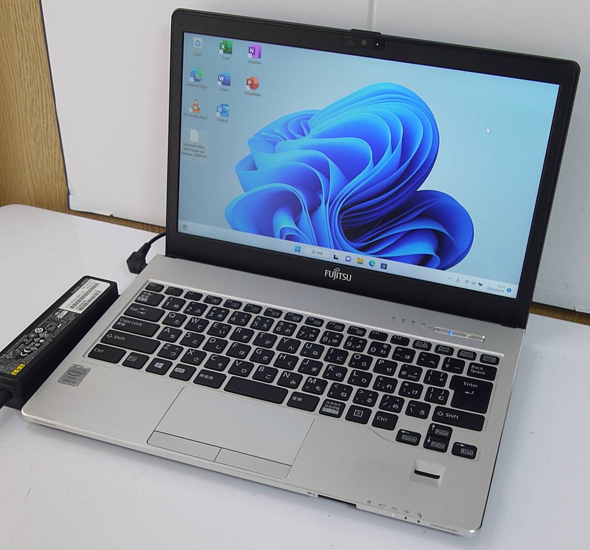 早者勝ち! 8G L380 送料無料【Win11 SSD Camera MS 256G/SSD