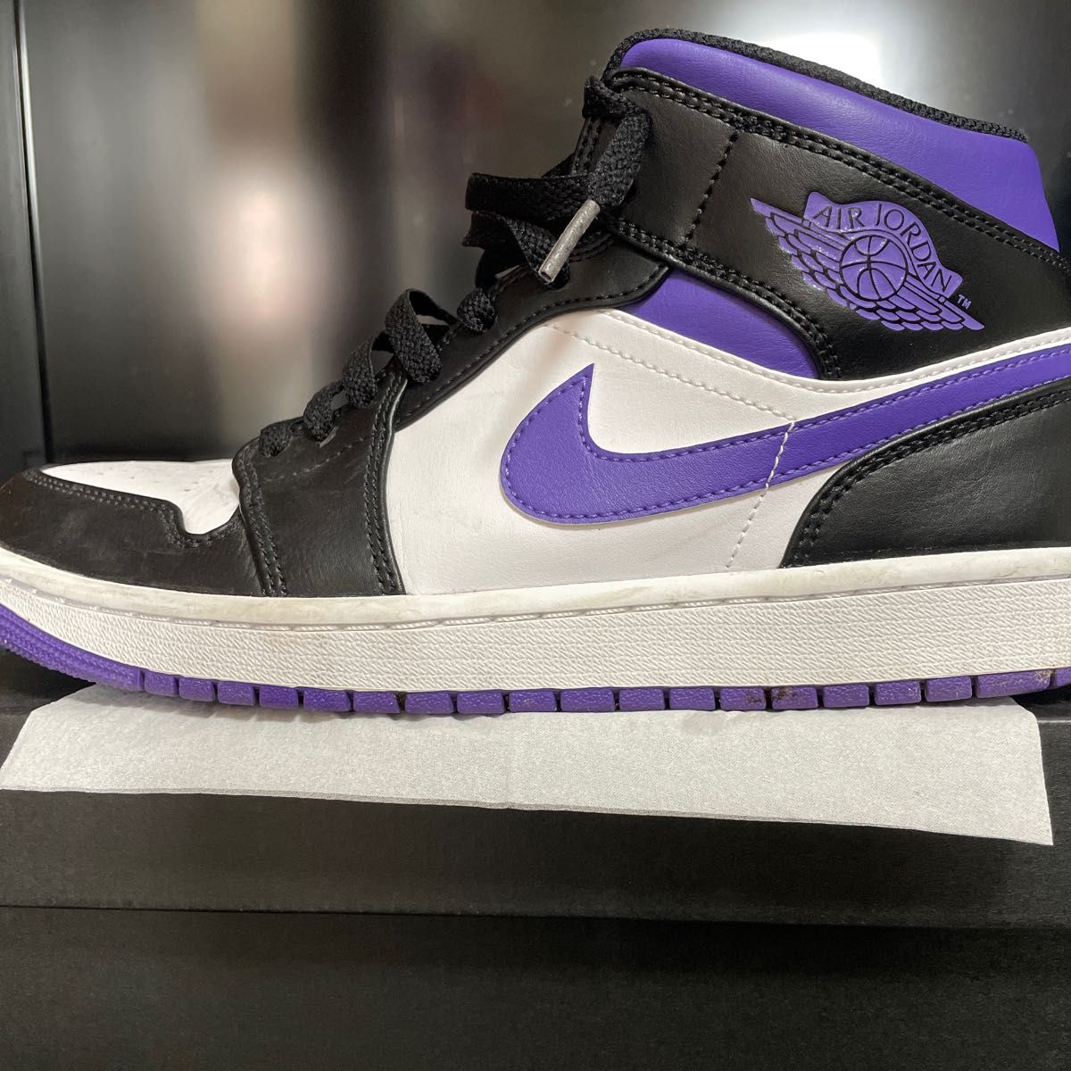Nike Air Jordan 1 Mid "Black/Court Purple"