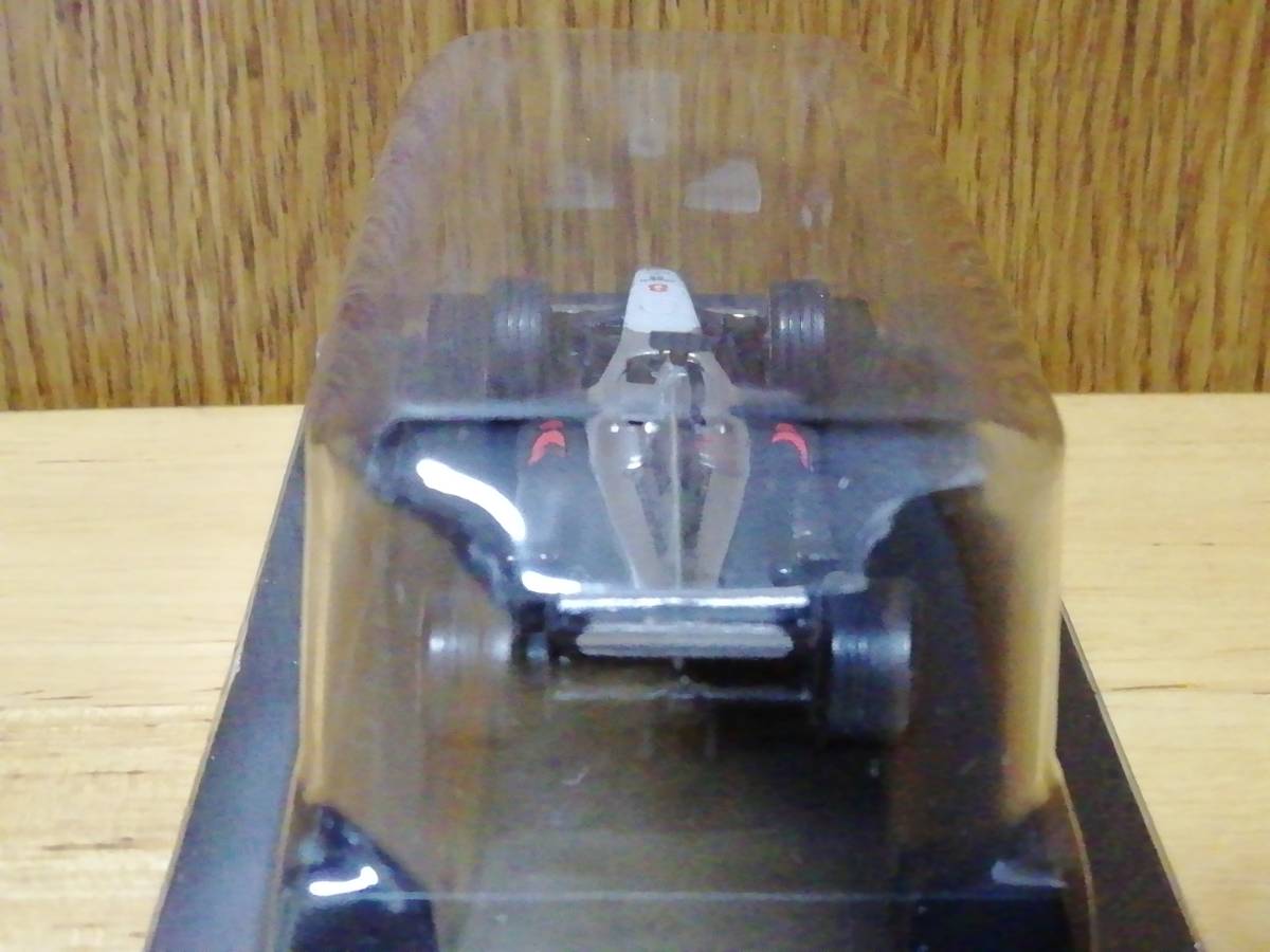 京商　1/64 JAPAN GP COLLECTION vol.3　1998 日本グランプリ in SUZUKA 優勝マシン McLaren MP4-13 No.8 Mika Hakkinen　KYOSHO_画像5