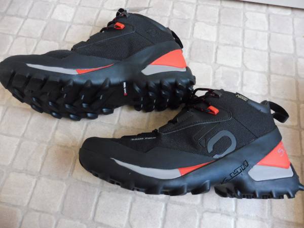 ファイブテン キャンプフォー FIVE TEN CAMP 4 GORETEX MID 黒 ファイブテン キャンプフォー FIVE TEN CAMP 4 GORETEX MID 黒