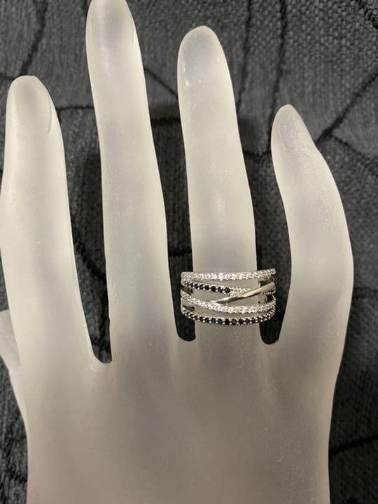 （1107）21号　ブラック×クリアモノトーン男女共通高級の指輪　スワロフスキー製クリスタル使用　ペアリング