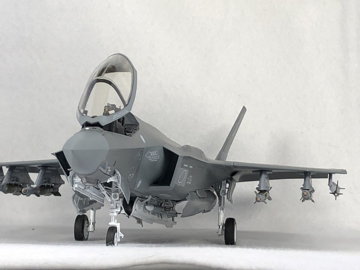 完成品】タミヤ 1/48 F-35A ライトニングⅡ 航空自衛隊 302飛行隊 三沢