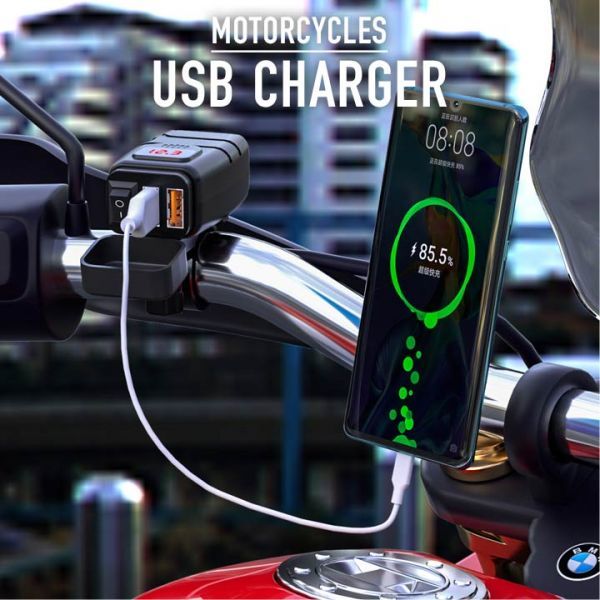 進化版 オートバイ バイク専用 QC3.0急速デュアル USB充電器 電圧表示USB電源 独立スイッチON/OFF 赤LED電話_画像2