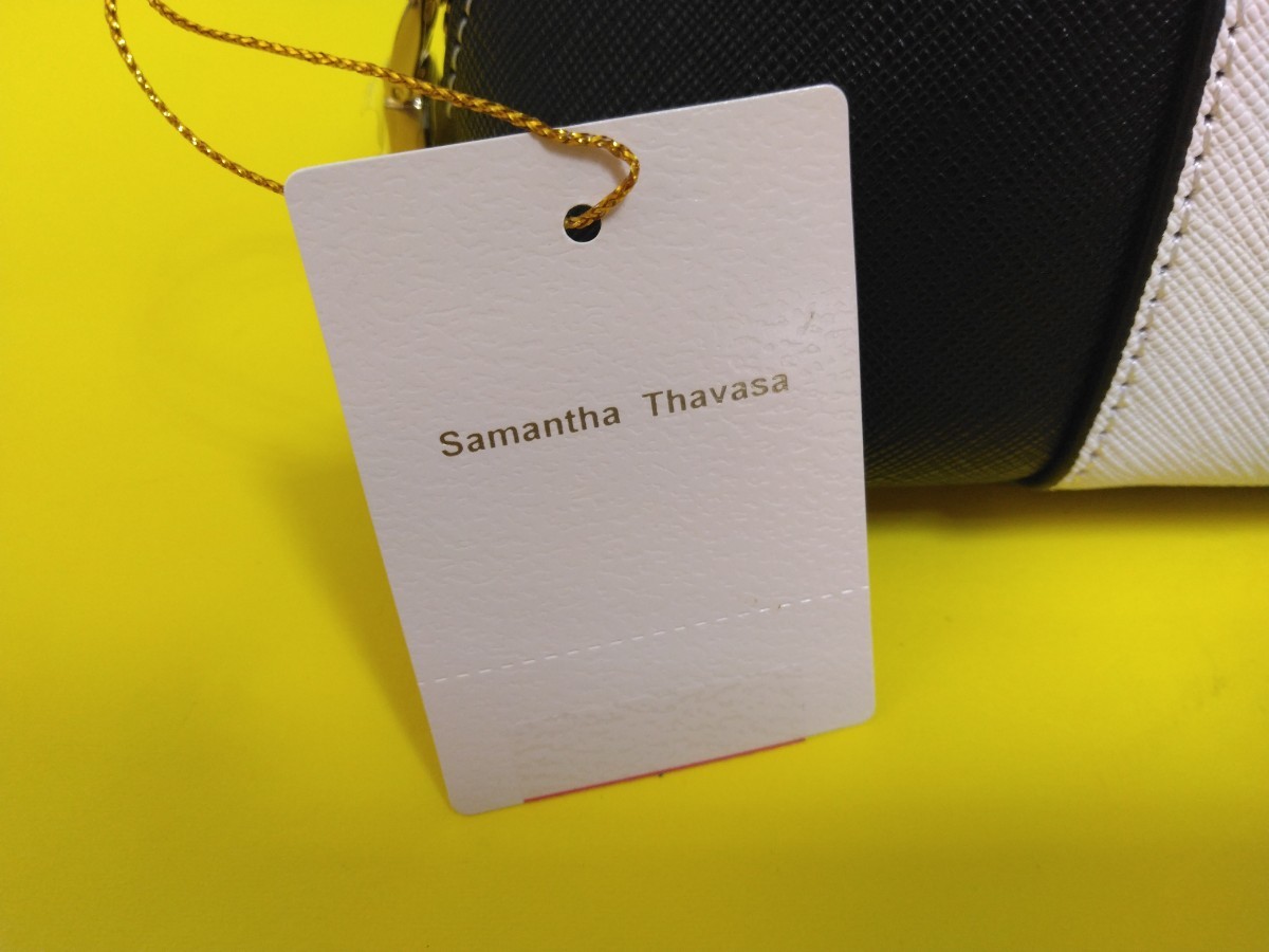  Samantha Thavasa white black pouch bai color 