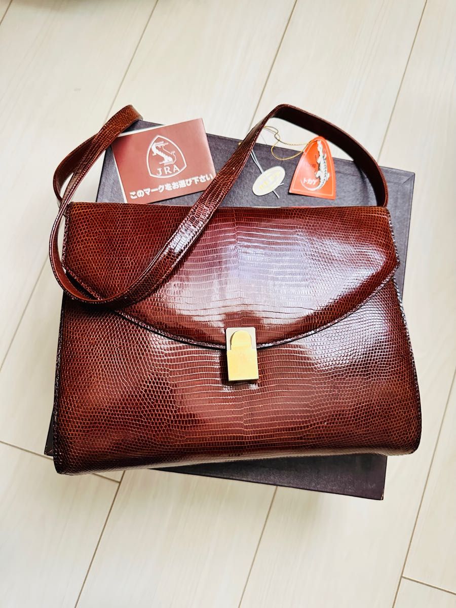 ☆JRA認定正規品☆老舗ハセガワ☆トカゲ ショルダーバック☆茶 | www
