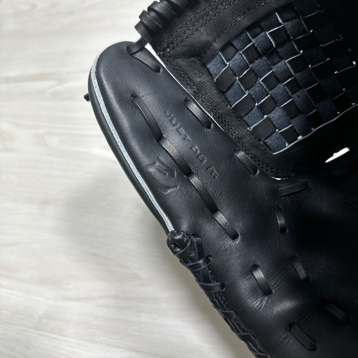 新品未使用 ナイキ グローブ 硬式 ピッチャー 投手用 NIKE 新品未使用 ナイキ グローブ 硬式 ピッチャー 投手用 NIKE