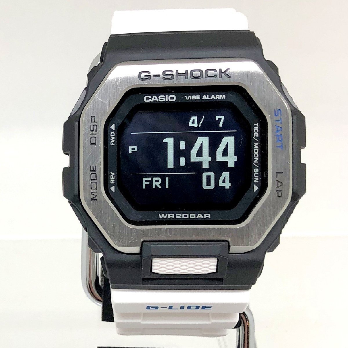 美品 G-SHOCK ジーショック CASIO カシオ 腕時計 GBX-100-7 G-LIDE デジタル スマートフォン連携 ホワイト デジタル 【ITXWMH71M9S0】