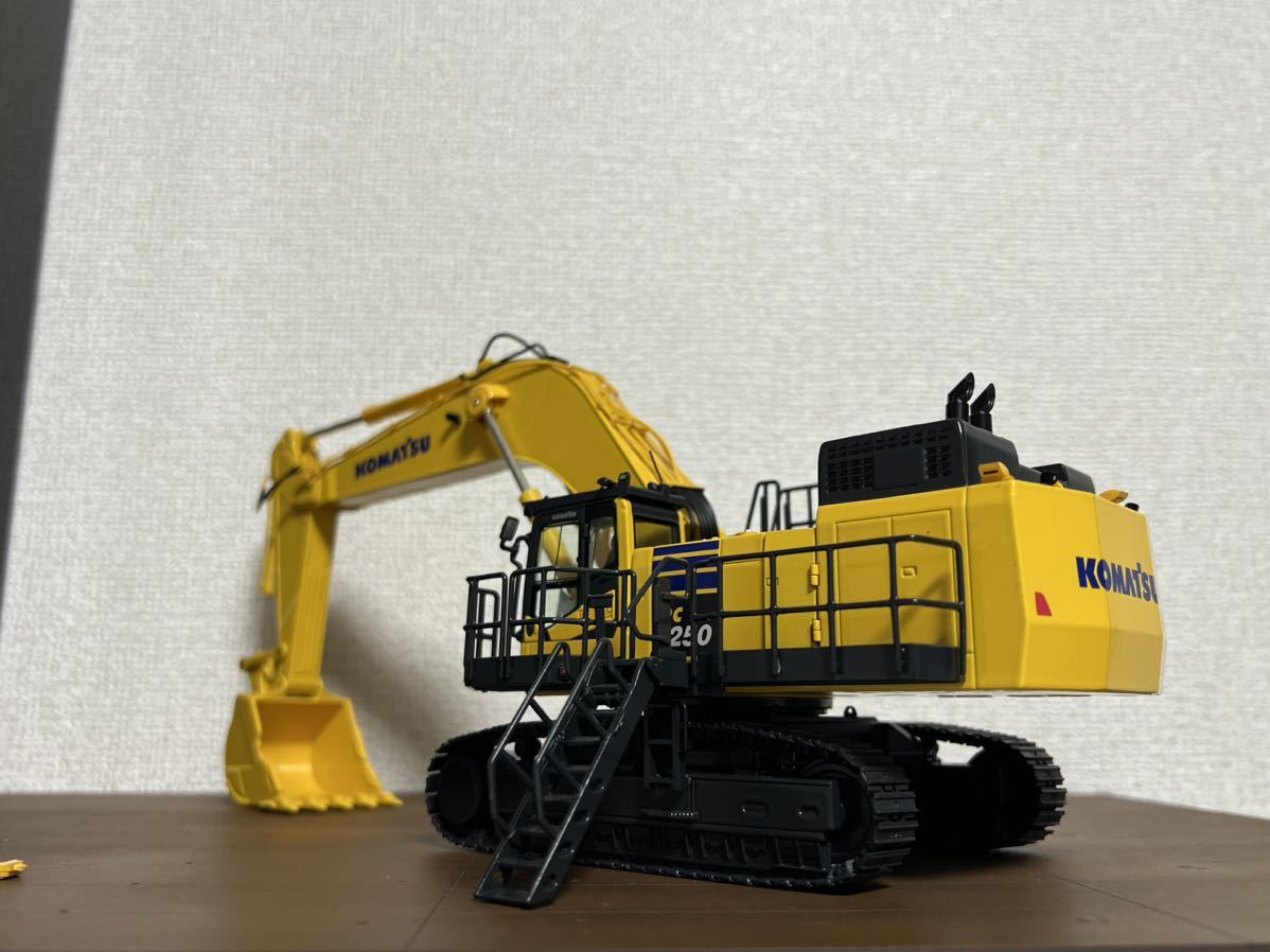 ヤフオク! - コマツ PC1250-11 komatsu 1/50 ユン...