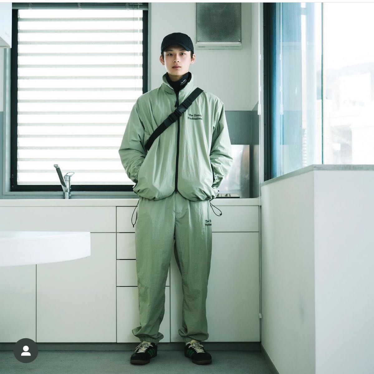 贅沢 エンノイとスタイリスト私物 NYLON シャカシャカ エンノイと