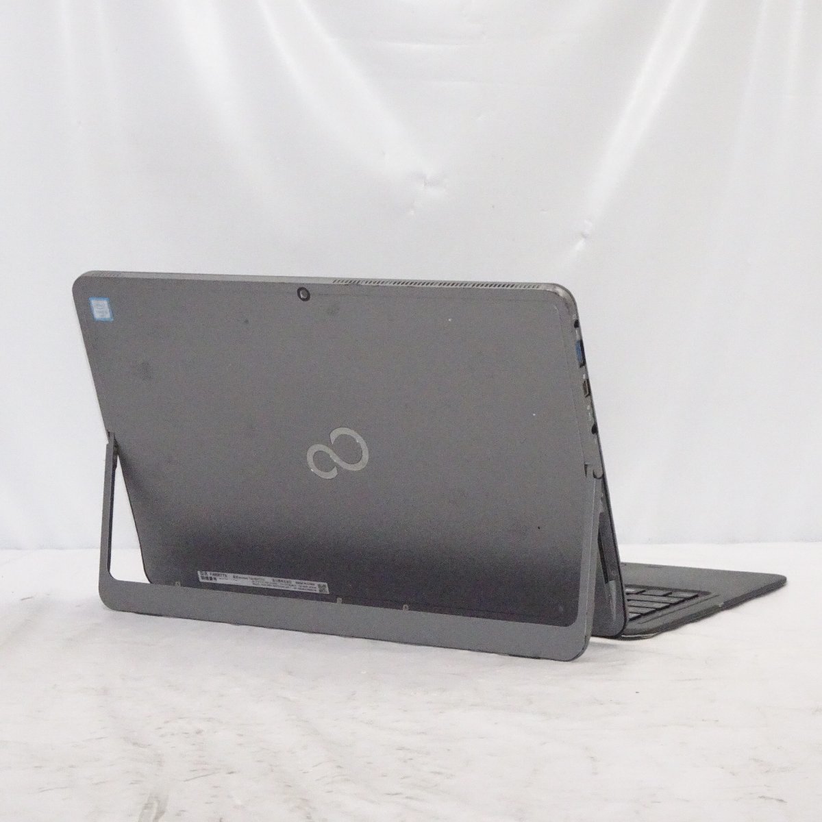 FUJITSU arrows Tab RH77/X Core i5-6200U 2.3GHz/4GB/SSD256GB/12