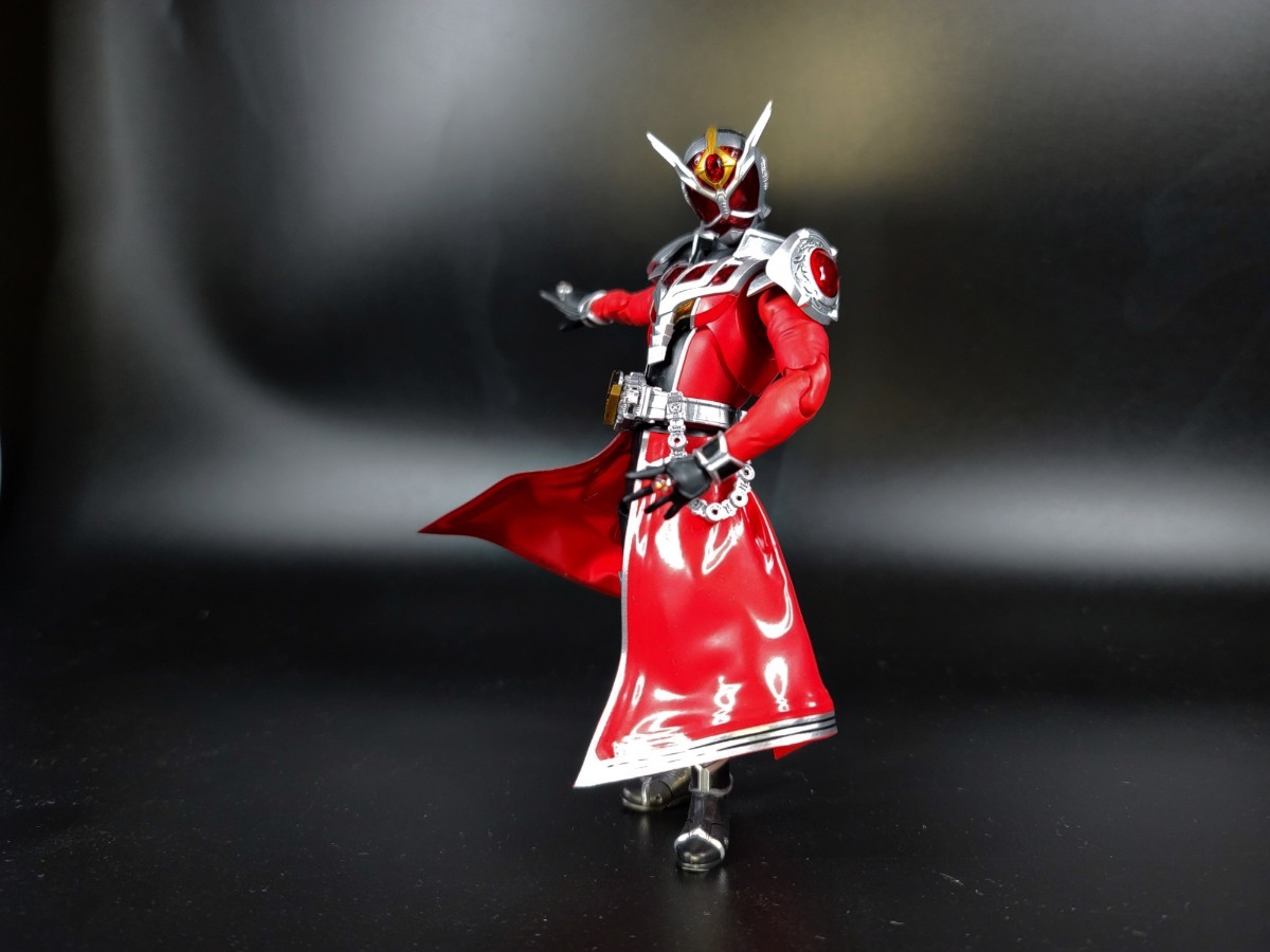 真骨彫製法 フィギュアーツ 仮面ライダー ウィザード フレイムドラゴン