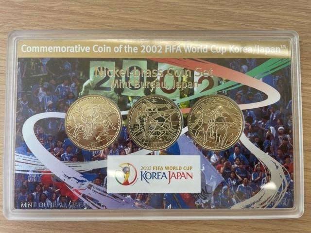 【BEF 989】2002年 FIFA ワールドカップ 日韓大会 記念コイン 500円 額面1500円 造幣局 平成14年 プルーフ貨幣セット 硬貨 現状品_画像3