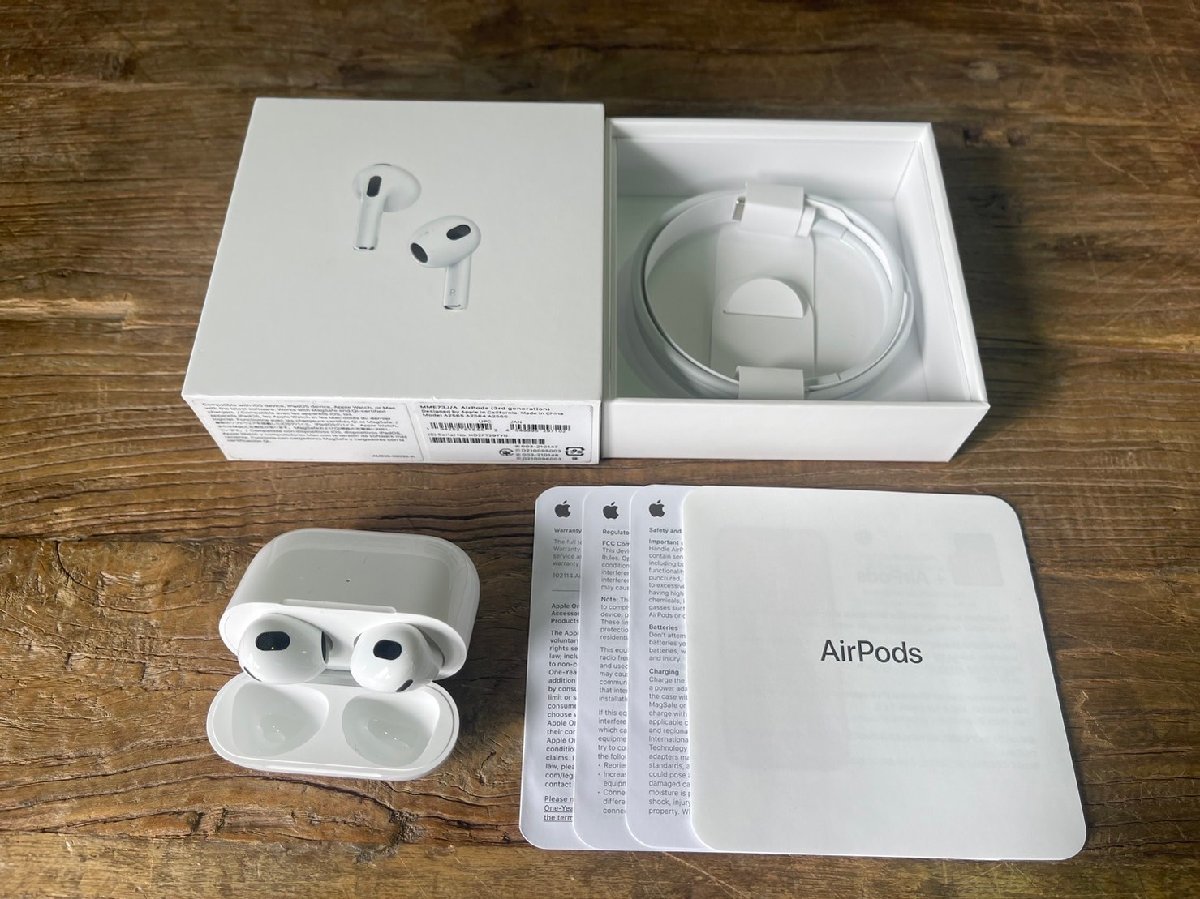 Apple アップル ワイヤレスイヤホン エアーポッズ AirPods MagSafe Charging Case 第3世代 MME73J/A  美訳あり品