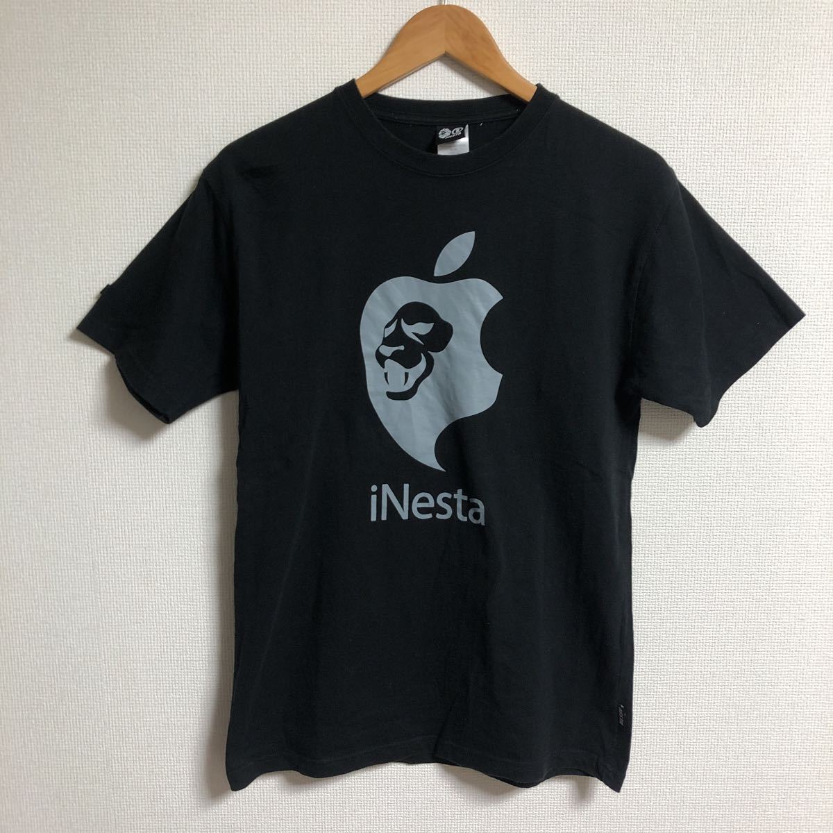 【古着】NESTA ブランド　半袖Tシャツ　ブラック　mサイズ_画像1