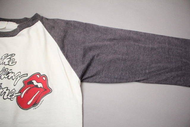 【THE ROLLING STONES】ザ・ローリング・ストーンズ　ラグラン　Ｔシャツ　　古着　バンドＴ　USA製ボディ　ベロマーク ヴィンテージ_画像10