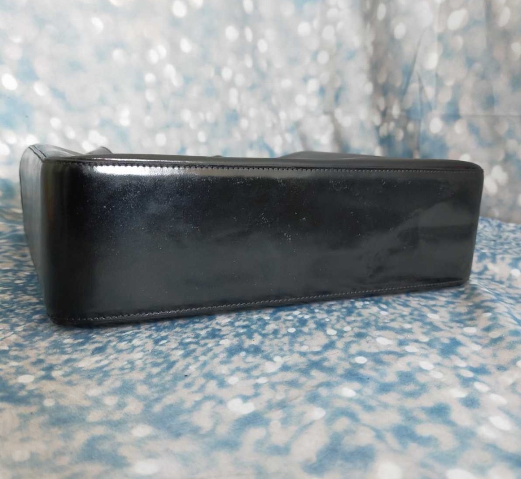 ☆美品☆希少モデル☆CHANEL(オールドシャネル) ショルダーバック