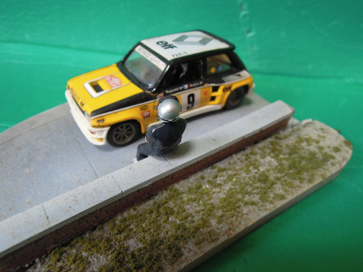  Renault T5 TURBO Monte Carlo Rally 1981 year victory Driver figure road base 1/43
