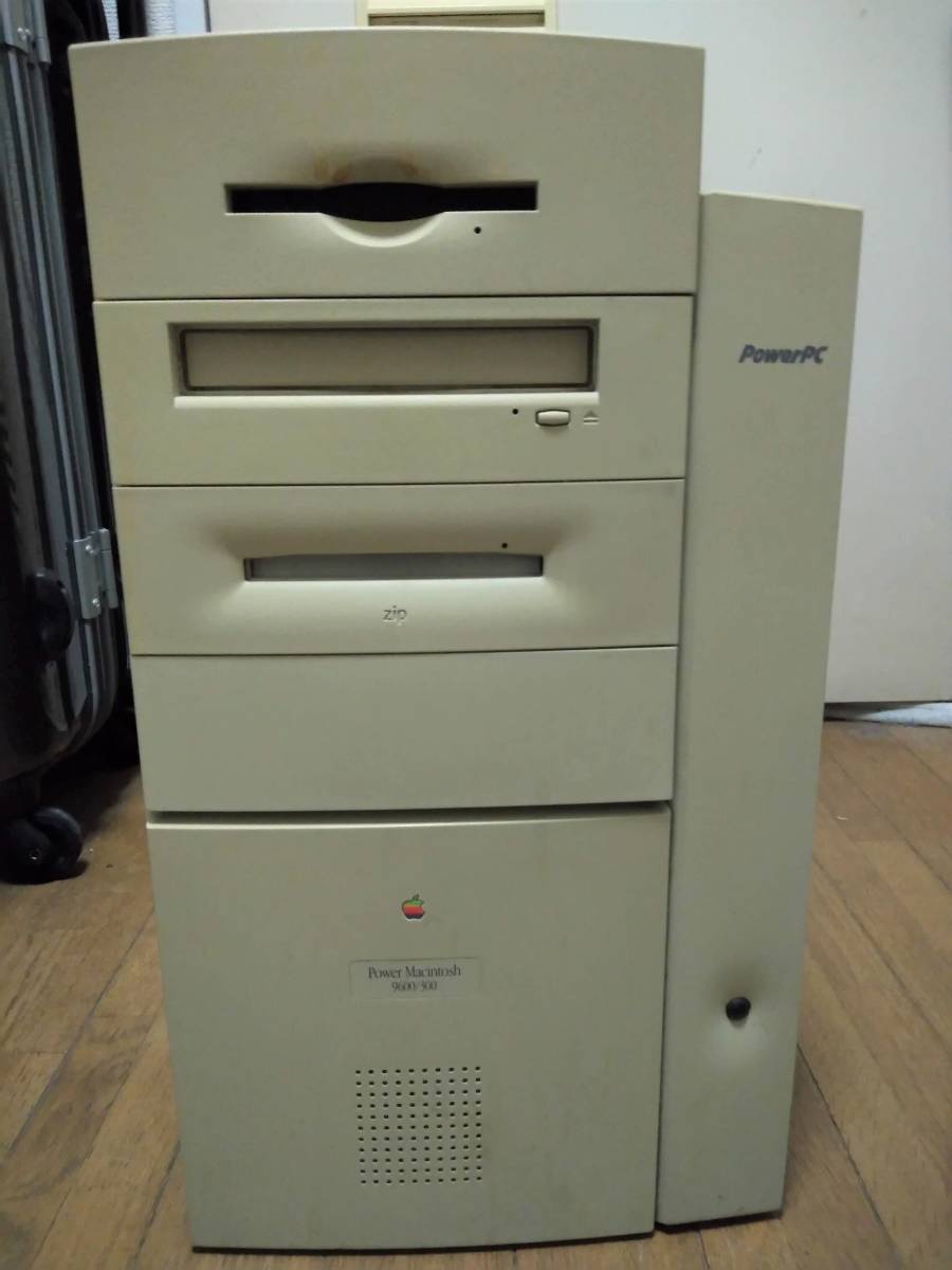 【動作品】Apple Power Macintosh 9600/300 192MB/4GB ZIP/CD USB ＋ Extended Keyboard2 ＋ Desktop Bus Mouse 2_画像1