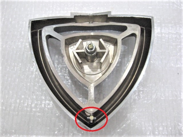 * rare RE Mazda Savanna RX3 RX-3 2000GT RE10 RE12 rotary front grille emblem 1 point old car used 