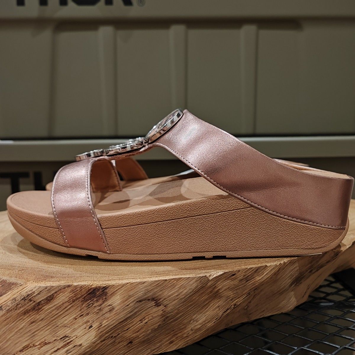 ■専用■ 新品 fitflop フィットフロップ サンダル ローズゴールド US07 23.5cm から 24cm くらい