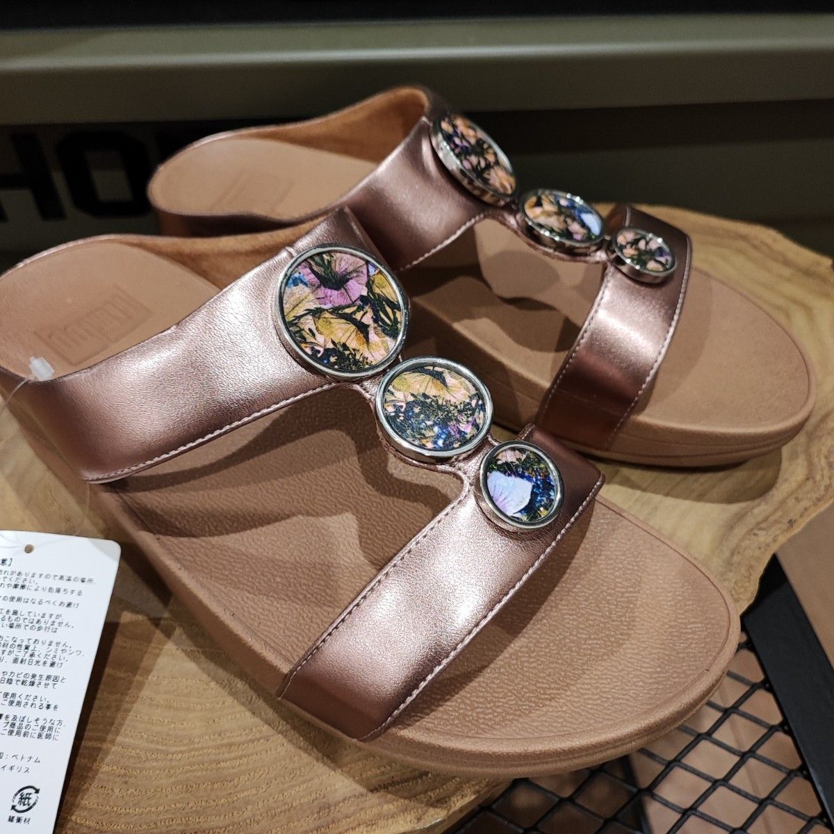 ■専用■ 新品 fitflop フィットフロップ サンダル ローズゴールド US07 23.5cm から 24cm くらい