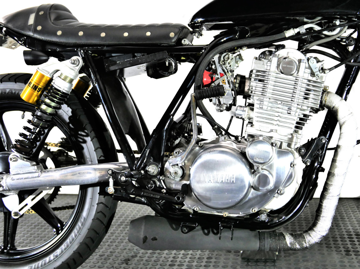 カフェレーサー SR400 2009年 FCRキャブ ワイズギアホイール