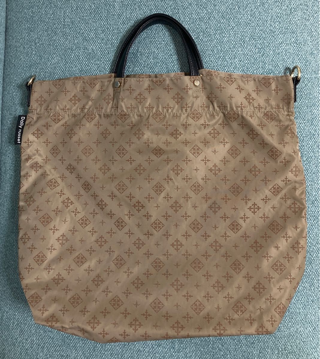★美品♪Daily russetデイリーラシット 軽量ナイロントート おしゃれベージュ★